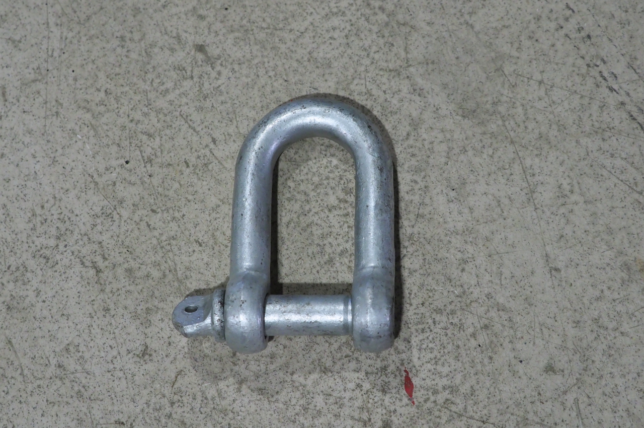 D-shackle
